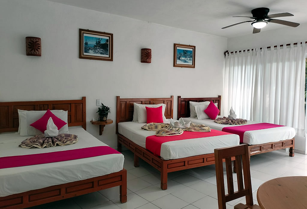 Habitación Triple con Cocineta